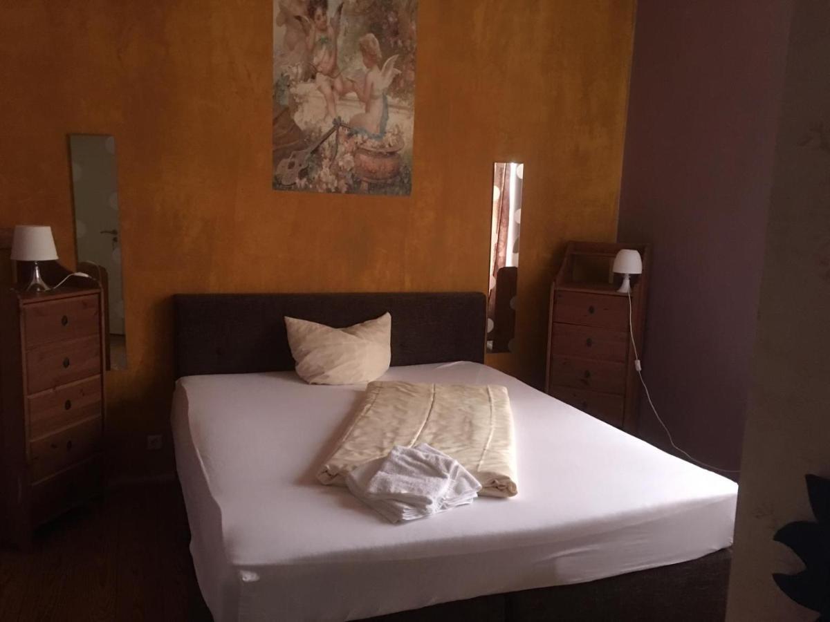 Wohnung In Kaiserslautern Dış mekan fotoğraf